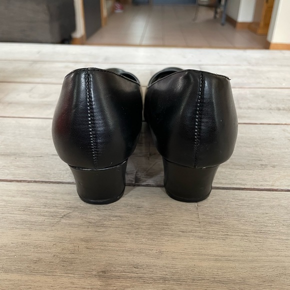 Majestic Concert Shoe - Picture 5 of 5